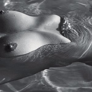 Free Nude Celeb Genevieve Morton 015 pic