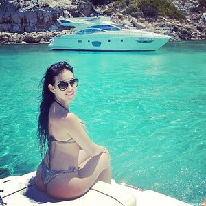 Famous Nude Georgina Rodriguez 012 pic