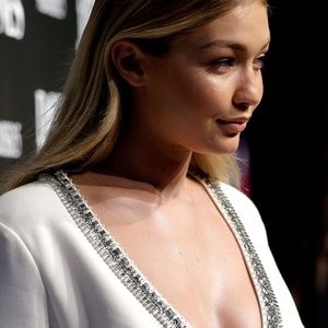 Naked celebrity picture Gigi Hadid 034 pic