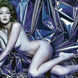 Naked celebrity picture Gigi Hadid 018 pic