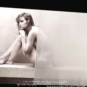 Real Celebrity Nude Gigi Hadid 025 pic