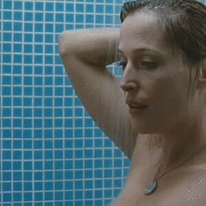 Celeb Naked Gillian Anderson 023 pic