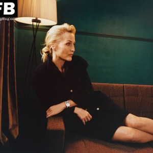 Celebrity Naked Gillian Anderson 062 pic
