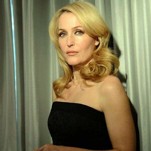 Nude Celeb Gillian Anderson 071 pic