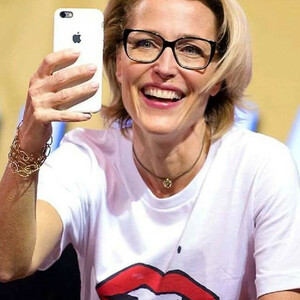 Naked Celebrity Pic Gillian Anderson 087 pic