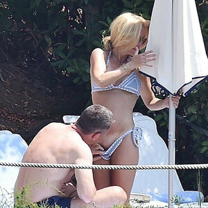 Best Celebrity Nude Gillian Anderson 149 pic