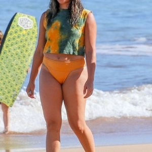 Famous Nude Gina Rodriguez 008 pic