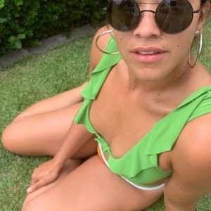 Naked celebrity picture Gina Rodriguez 001 pic