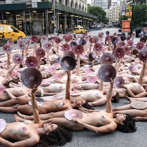 Group Nude Shoots In New York City (8 Photos + Video) – Leaked Nudes