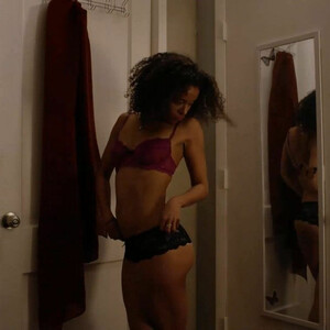 Naked Celebrity Gugu Mbatha-Raw 013 pic