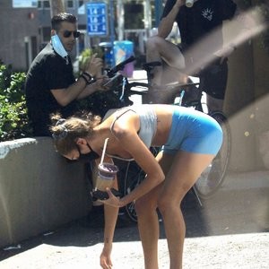 Guys Check Out Chantel Jeffries at Earthbar in West Hollywood (38 Photos) – Leaked Nudes