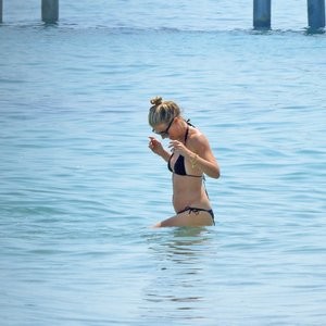 Celebrity Nude Pic Gwyneth Paltrow 010 pic