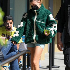 Celebrity Leaked Nude Photo Hailey Baldwin 020 pic