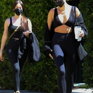 Hot Naked Celeb Hailey Baldwin 006 pic