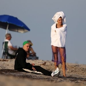  Hailey Baldwin 017 pic