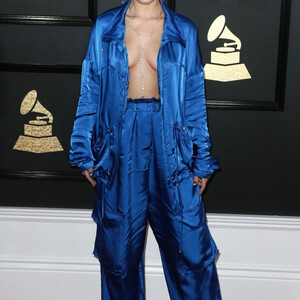 Celeb Naked Halsey 111 pic