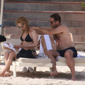 Celebrity Naked Heather Graham 010 pic