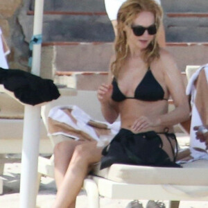 Real Celebrity Nude Heather Graham 038 pic