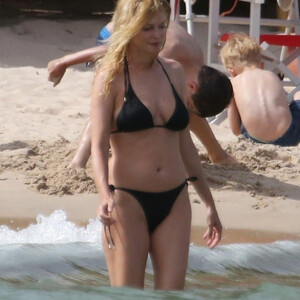 Celebrity Nude Pic Heather Graham 045 pic