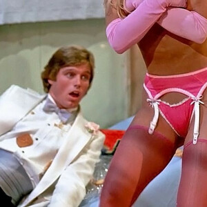 Nude Celeb Pic Heather Thomas 003 pic