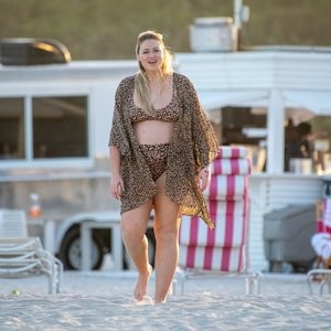 Celebrity Nude Pic Iskra Lawrence 005 pic