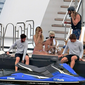 Free Nude Celeb Heidi Klum 017 pic