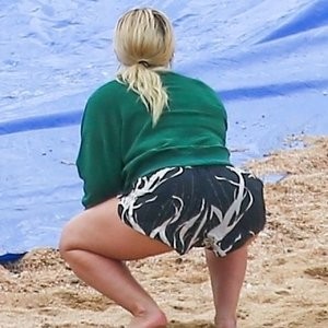 Celebrity Naked Hilary Duff 001 pic