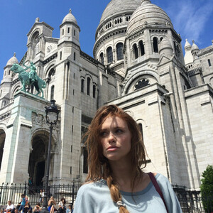 Free Nude Celeb Holland Roden 011 pic