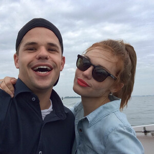 Free nude Celebrity Holland Roden 046 pic