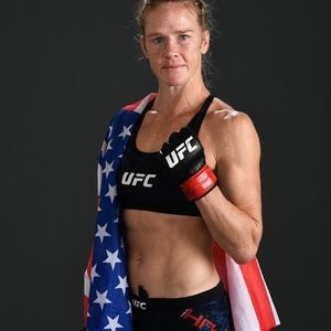 Famous Nude Holly Holm 011 pic