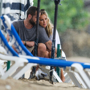 Ianthe Rose Packs on the PDA with Boyfriend Tom Exton in Barbados (25 Photos) - Leaked Nudes