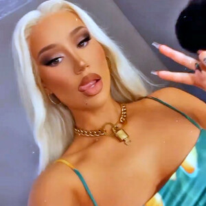 Free Nude Celeb Iggy Azalea 018 pic