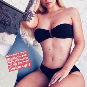Iggy Azalea Sexy (2 Pics) - Leaked Nudes
