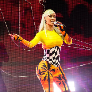 Free nude Celebrity Iggy Azalea 010 pic