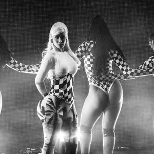 Free nude Celebrity Iggy Azalea 017 pic