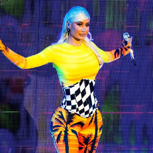 Hot Naked Celeb Iggy Azalea 022 pic