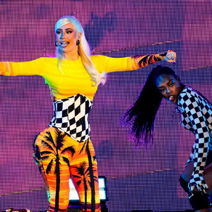 Free nude Celebrity Iggy Azalea 027 pic