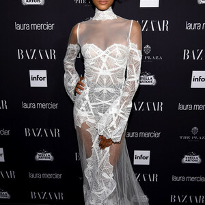 Nude Celeb Pic Imaan Hammam 010 pic