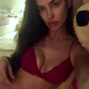 Irina Shayk Sexy (1 Hot Pic) – Leaked Nudes