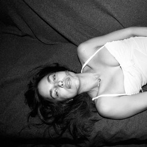 Celebrity Nude Pic Irina Shayk 005 pic