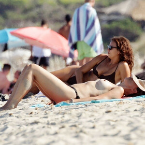 celeb nude Irina Shayk 026 pic