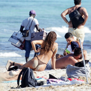 Naked Celebrity Pic Irina Shayk 030 pic