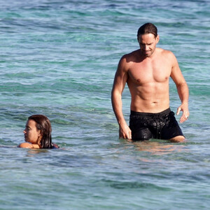Naked celebrity picture Irina Shayk 035 pic