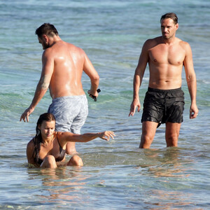 nude celebrities Irina Shayk 041 pic
