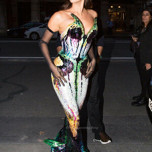 Hot Naked Celeb Irina Shayk 008 pic