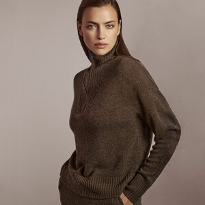 Newest Celebrity Nude Irina Shayk 002 pic