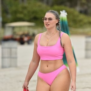 Newest Celebrity Nude Iskra Lawrence 174 pic