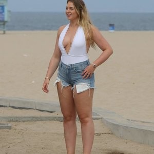 Nude Celebrity Picture Iskra Lawrence 006 pic