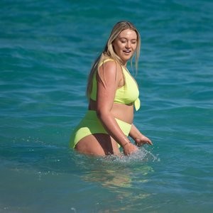 Leaked Iskra Lawrence 023 pic