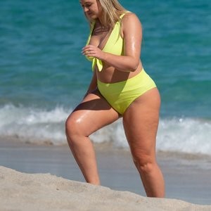 Celebrity Nude Pic Iskra Lawrence 045 pic